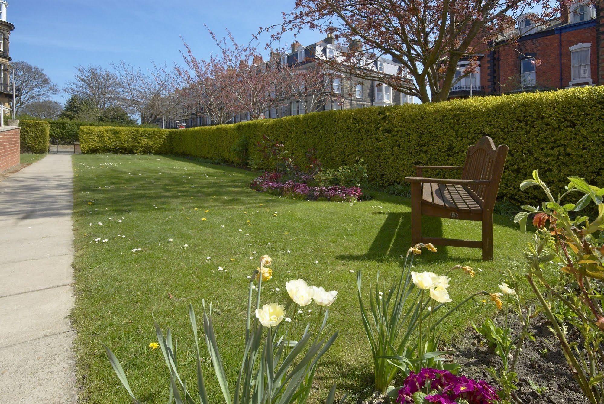 The Caledonian New Southlands Hotel 스카버러 외부 사진